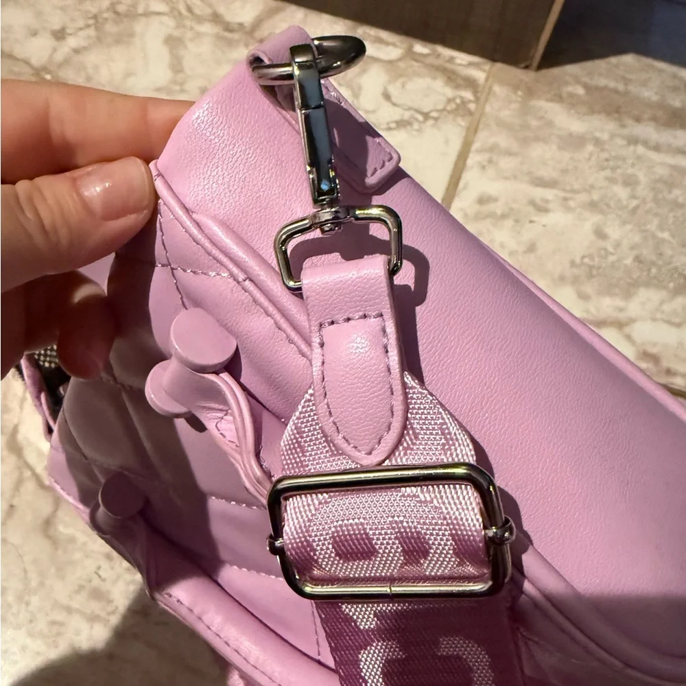 LIKE NEW! Steve Madden Quilted Crossbody Tote in Lilac - Picture 7 of 11